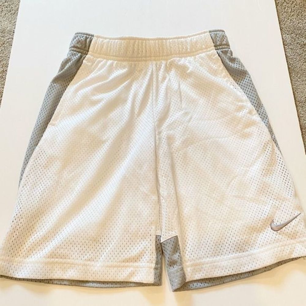 NWOT Nike shorts - size Small